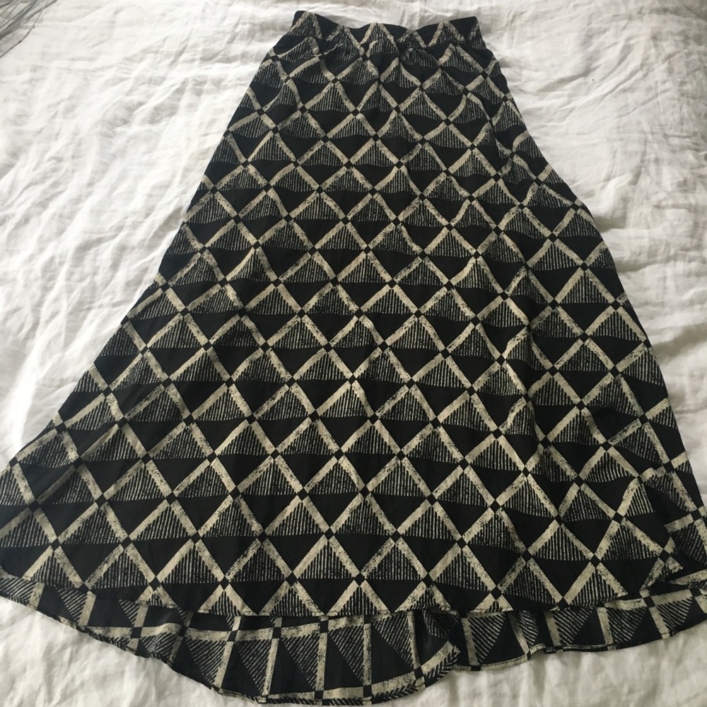 Lightweight maxi skirt